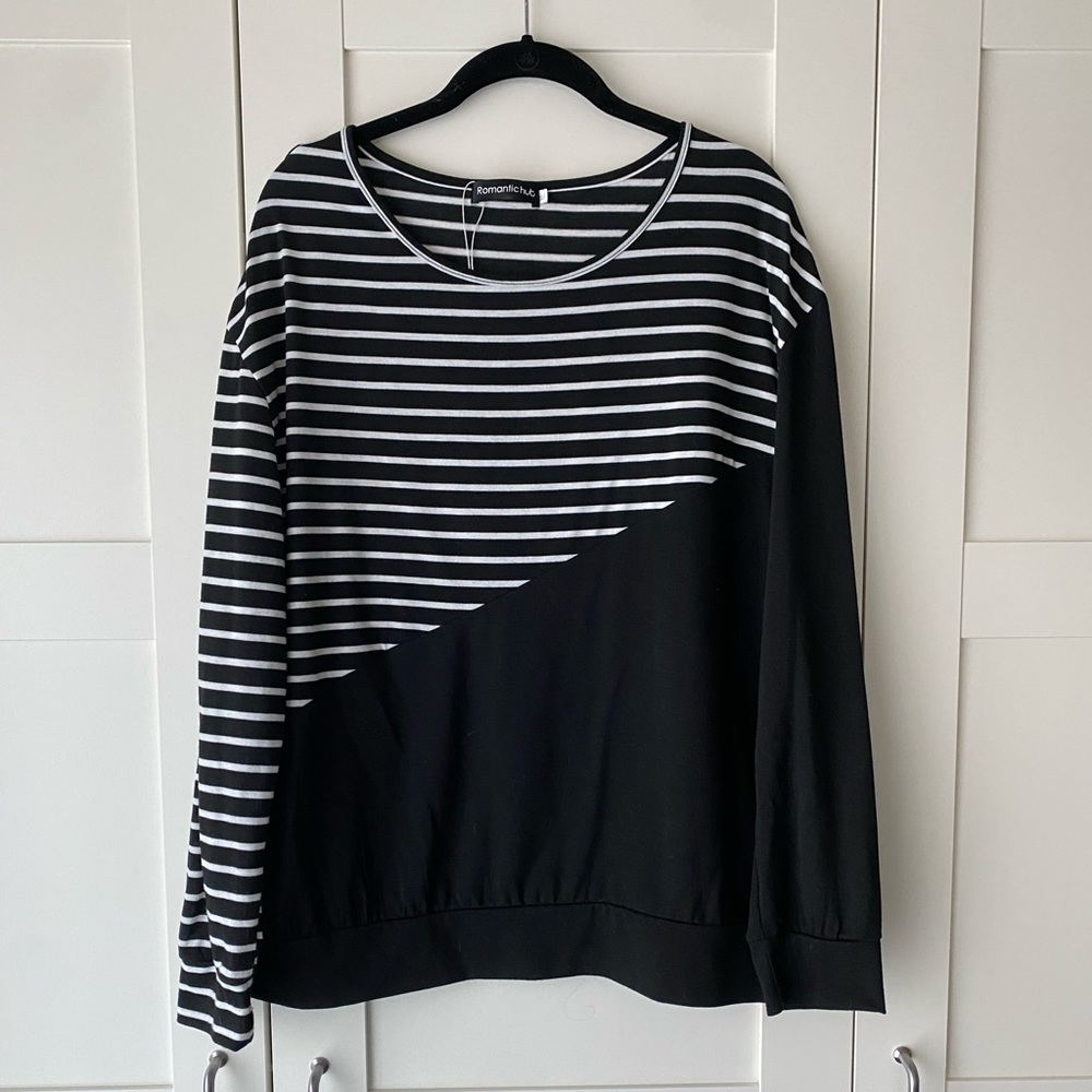 Crew Neck Geometric Print Swearshirt